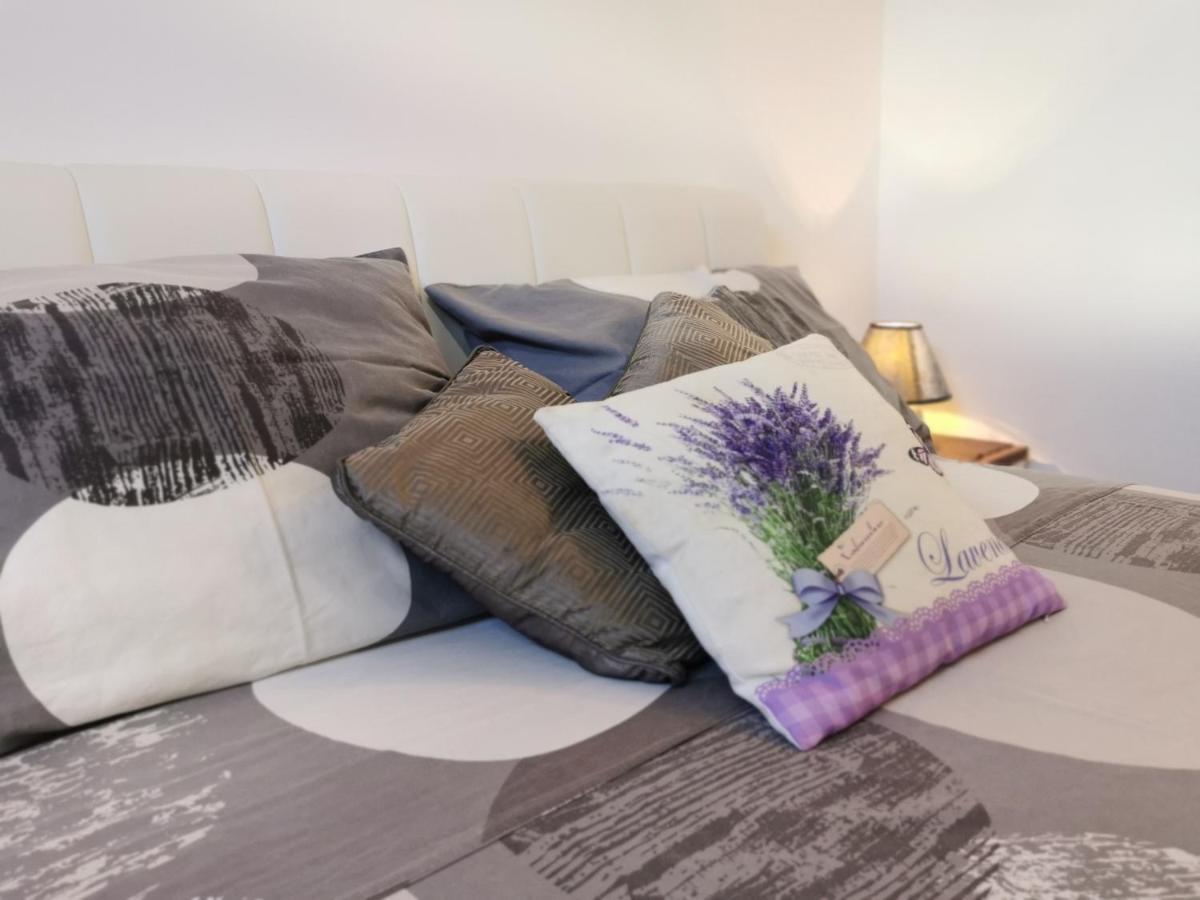 Apartments Lea 2 Малинска Экстерьер фото